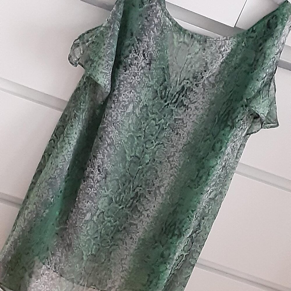 Green Chiffon Snake Print Cold Shoulder Blouse XS - Picture 3 of 6